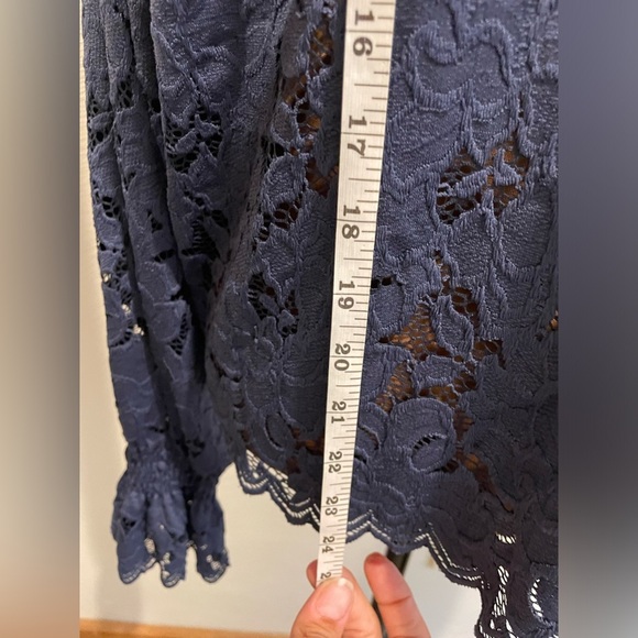 Free people M navy Olivia Lace Top Blouse - Picture 4 of 10
